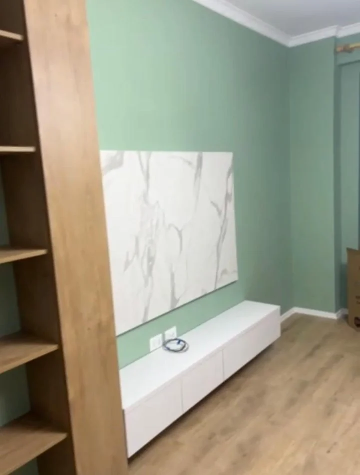 Tirane, jepet me qera apartament 2+1+Ballkon Kati 6, 110 m² 1.300 € (Myslym Shyre)