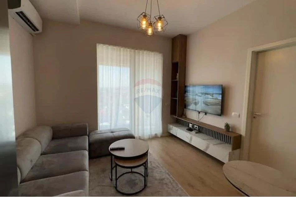 Tirane, jepet me qera apartament 1+1 Kati 2, 68 m² 550 € (Siri kodra)