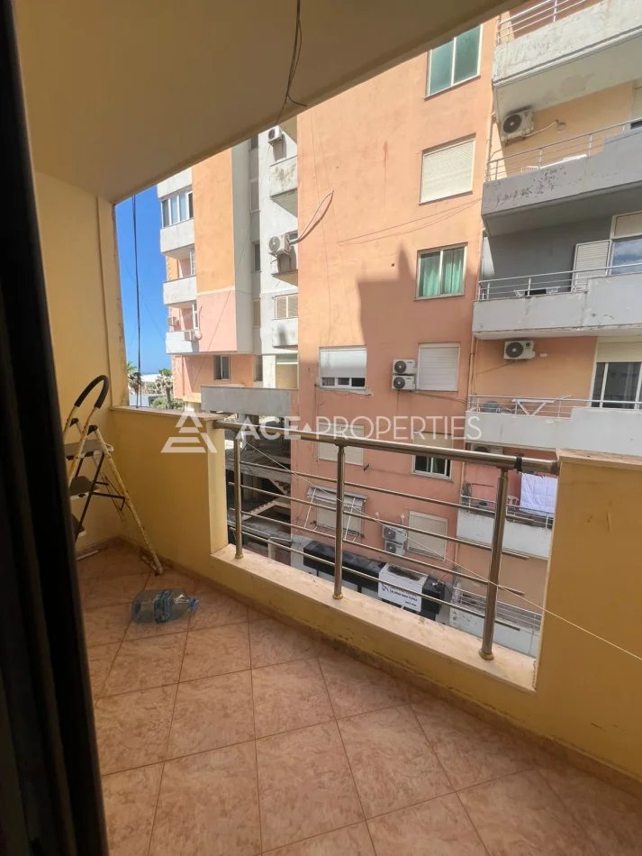 Durres, jepet me qera apartament 1+1+Ballkon Kati 3, 75 m² 300 € 