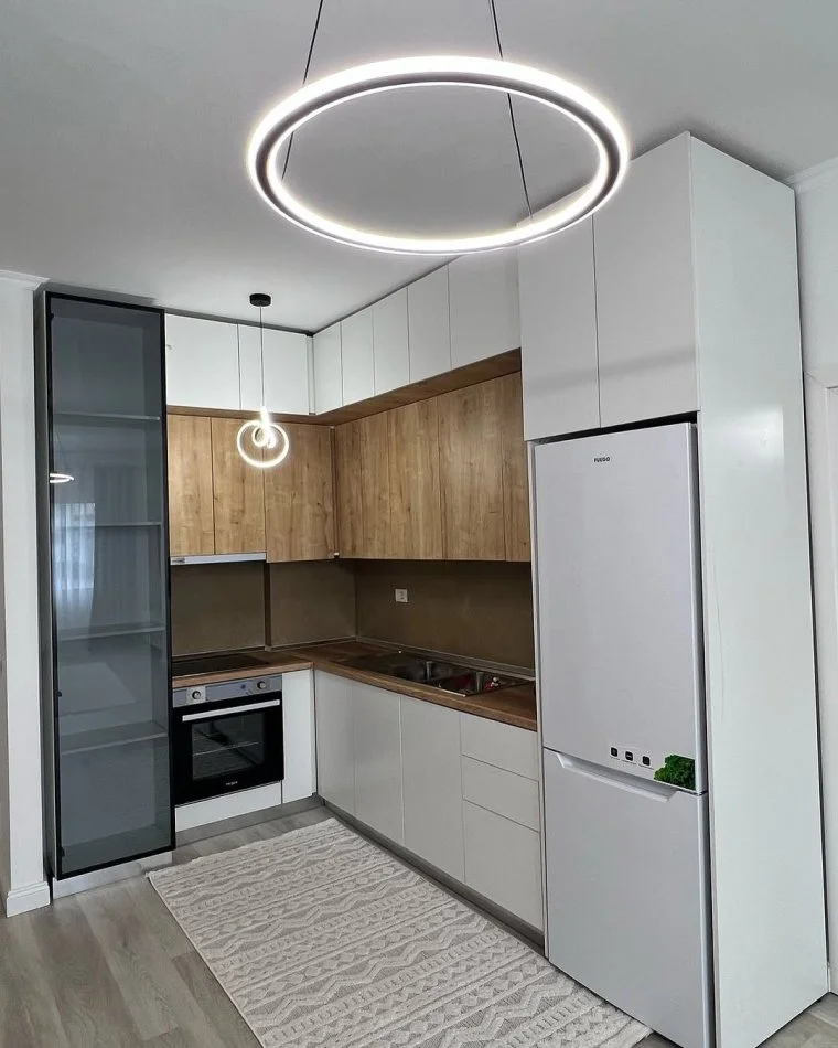 Tirane, jap me qera apartament 2+1+Ballkon Kati 2, 100 m² (Joklin Persi)