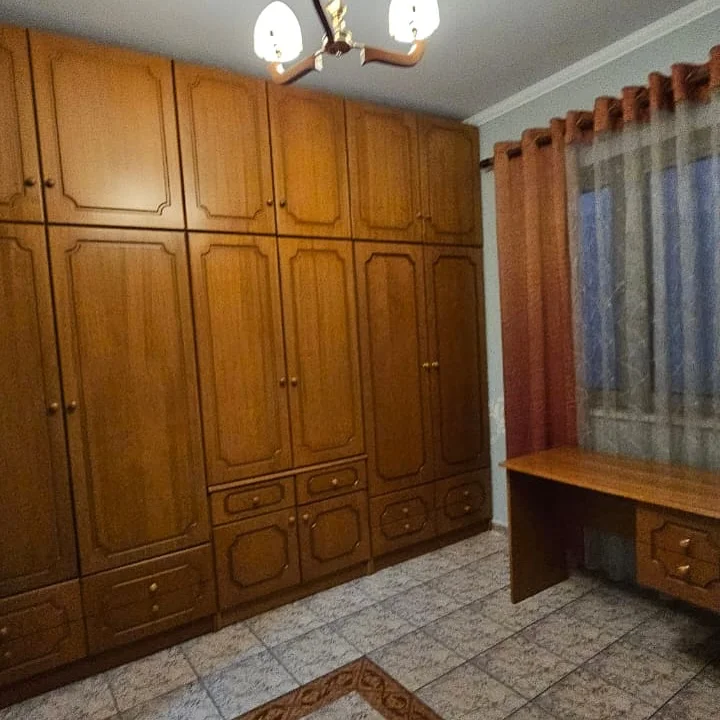 Tirane, jepet me qera apartament 3+1 Kati 2, 800 € 