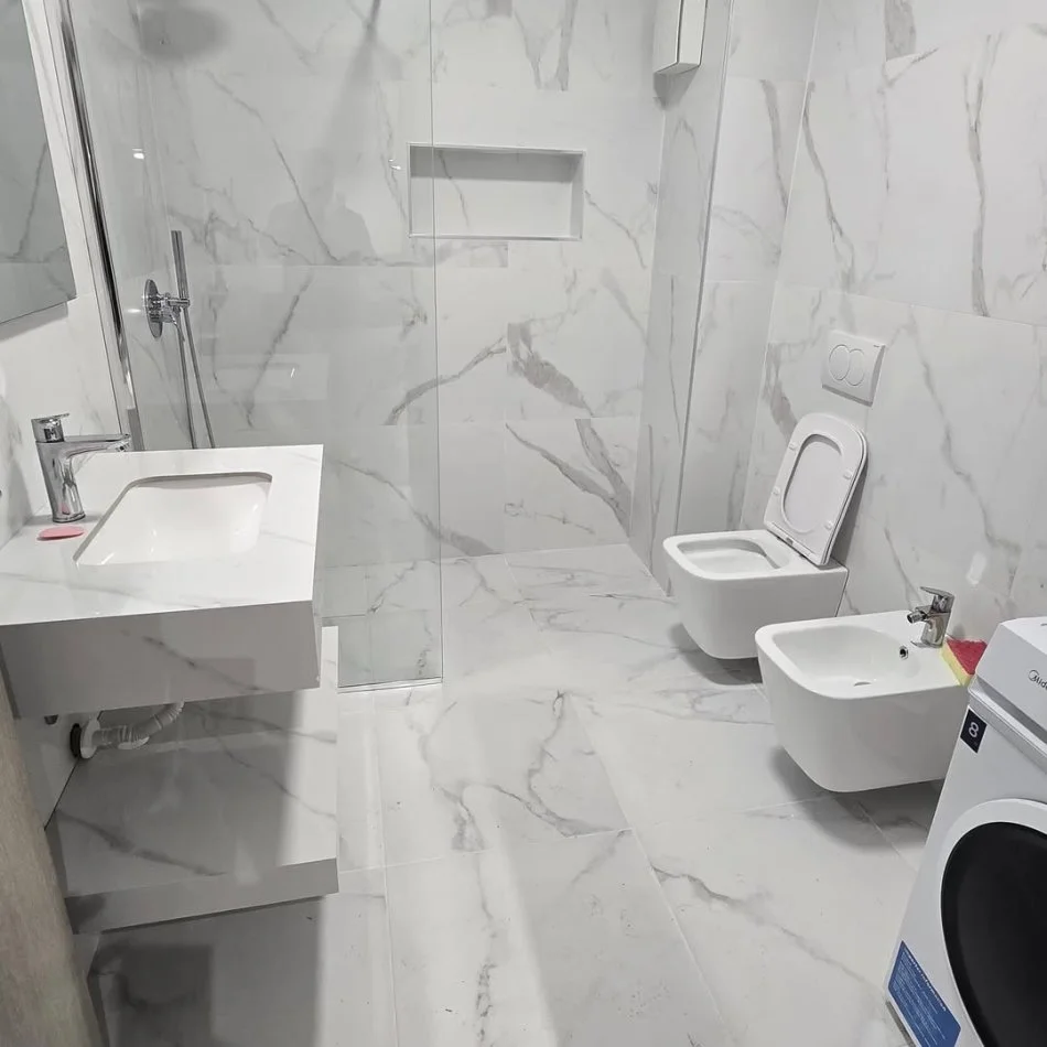 Tirane, jepet me qera apartament 3+1+Ballkon Kati 4, 109 m² 600 € (ASTIR)