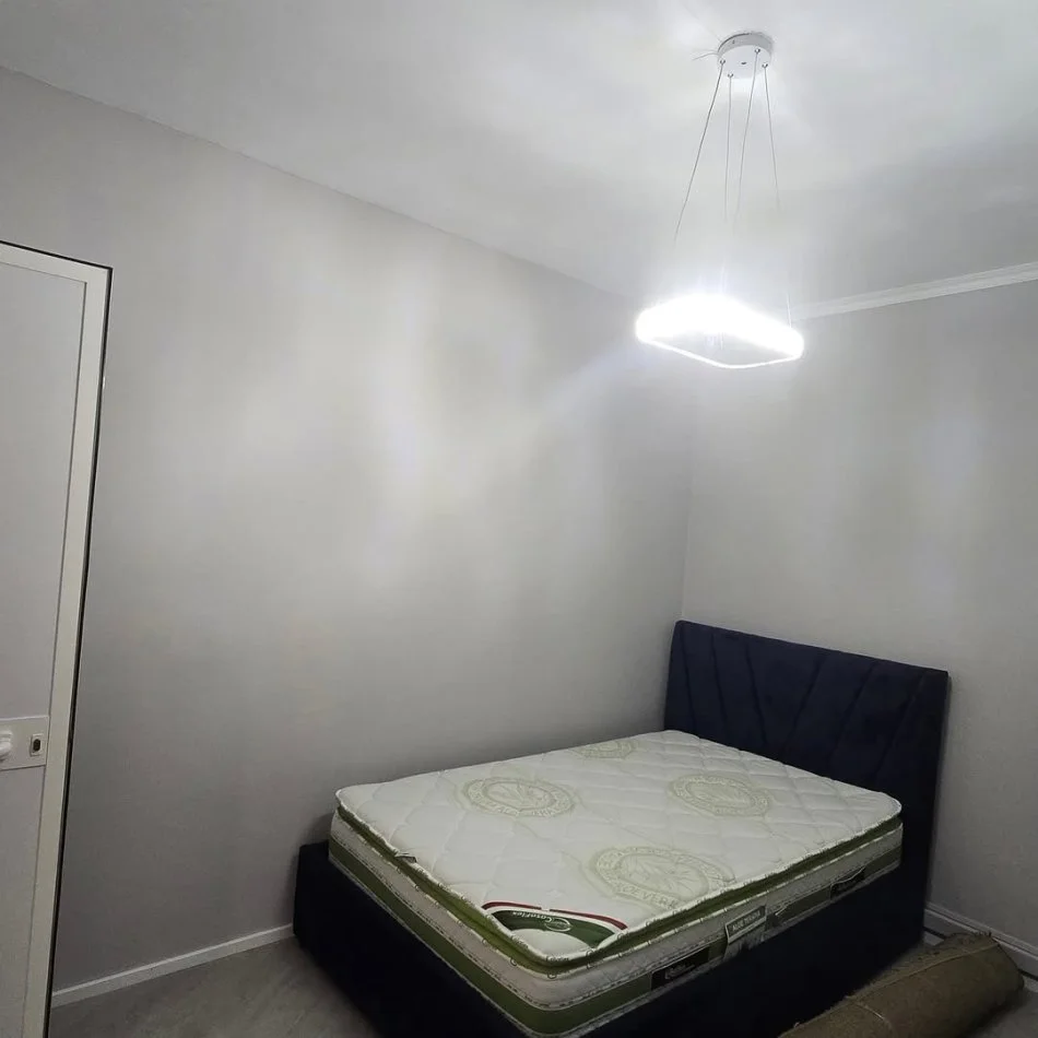 Tirane, jepet me qera apartament 3+1+Ballkon Kati 4, 109 m² 600 € (ASTIR)