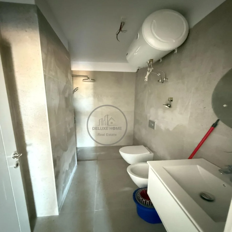 Tirane, shitet apartament 1+1+Ballkon Kati 2, 75 m² 150.000 € (Xhomlliku)