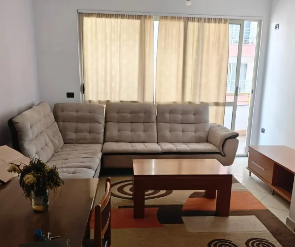 Tirane, jepet me qera apartament 2+1 Kati 6, 100 m² 350 € (ASTIR)