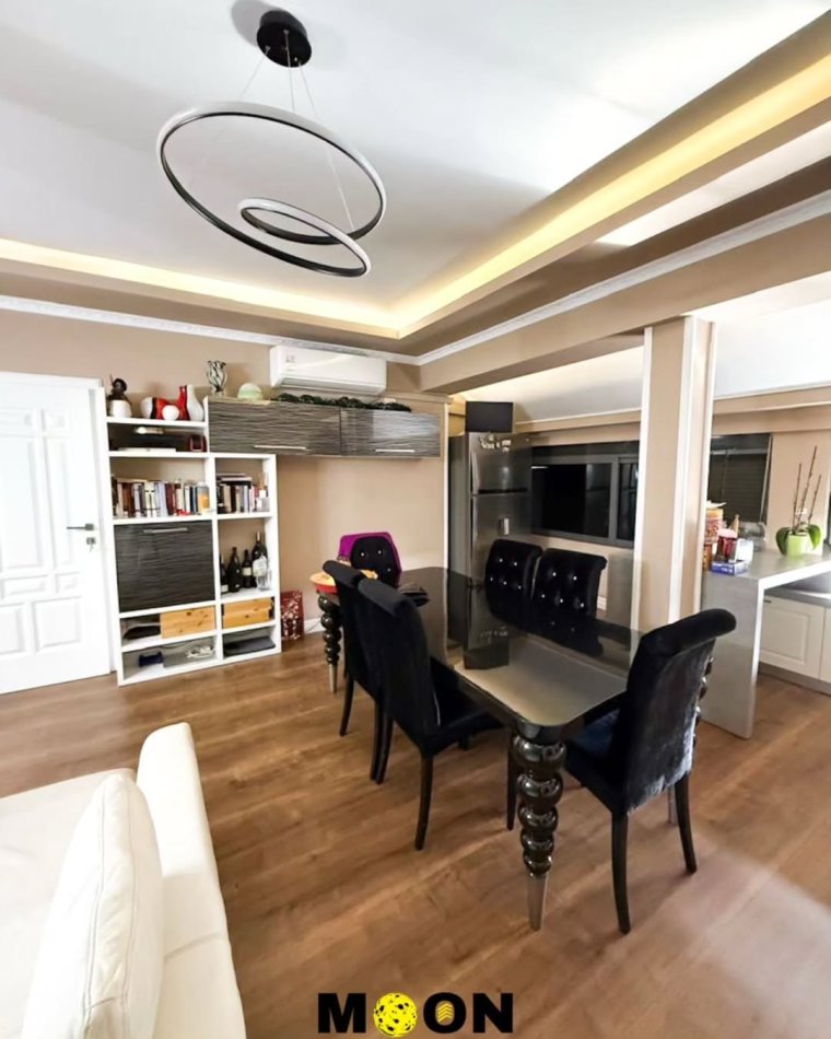Tirane, jepet me qera Vile 2+1+Aneks+Ballkon Kati 3, 800 € (DON BOSKO)
