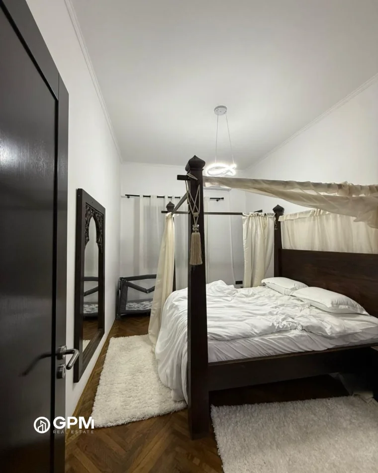 Tirane, jepet me qera apartament 2+1 Kati 4, 120 m² 1.000 € 