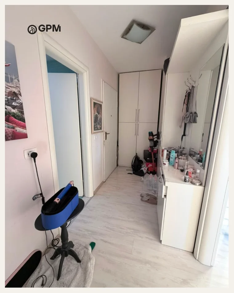 Një apartament 1+1 në Brryl, me pamje panoramike nga Lumi Lana, mobilim modern dhe çdo detaj gati për t’ju mirëpritur.