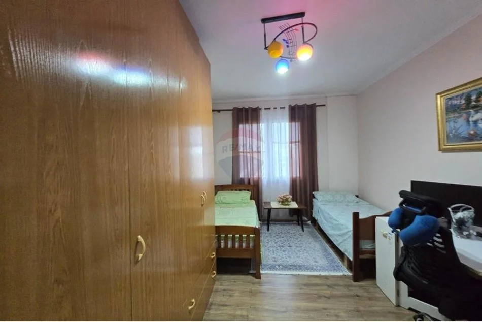 Tirane, shitet 2+1+Ballkon Kati 3, 116 m² 157.000 € (Sotir Caci)