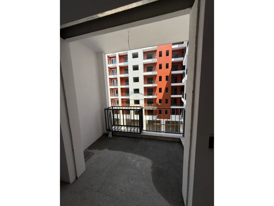 Tirane, shitet apartament 1+1 Kati 3, 69 m² 76.200 € (PASKUQAN , Space City)