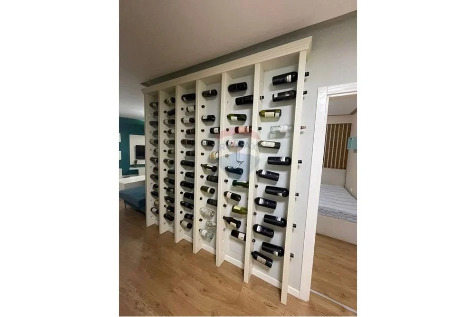 Tirane, jepet me qera apartament 2+1+Aneks+Ballkon Kati 4, 120 m² 800 € (Kompleksi Kontakt)