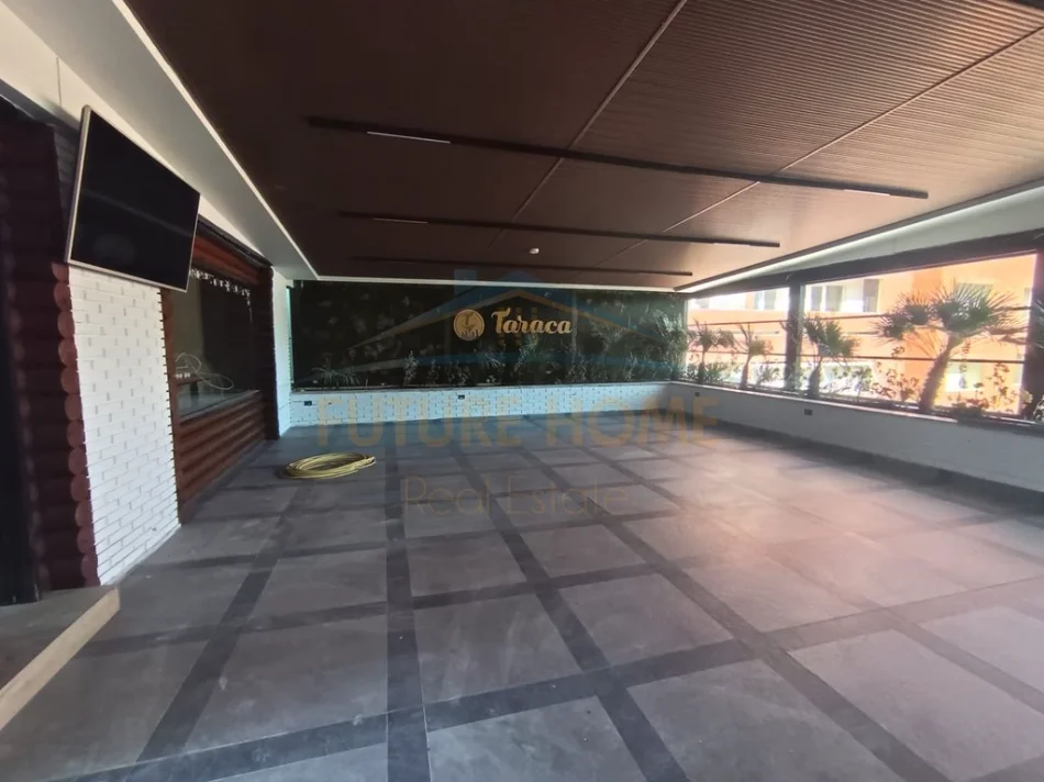 Tirane, jepet me qera ambjent biznesi Kati 8, 328 m² 10.000 € (SPITALI AMERIKAN 3)