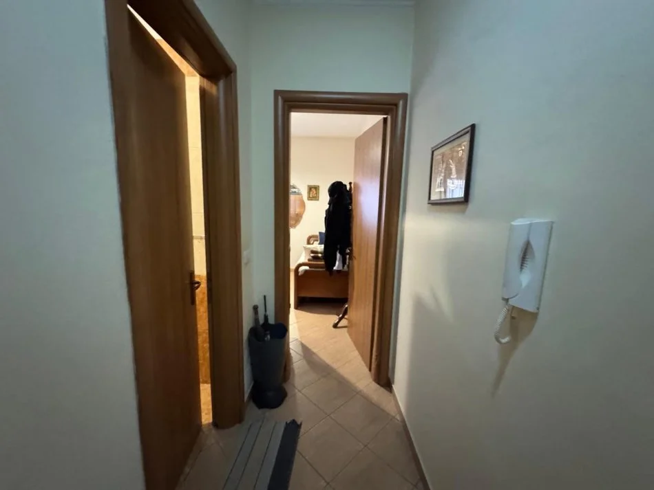 Tirane, shitet apartament 1+1+Ballkon Kati 3, 60 m² 128.000 €