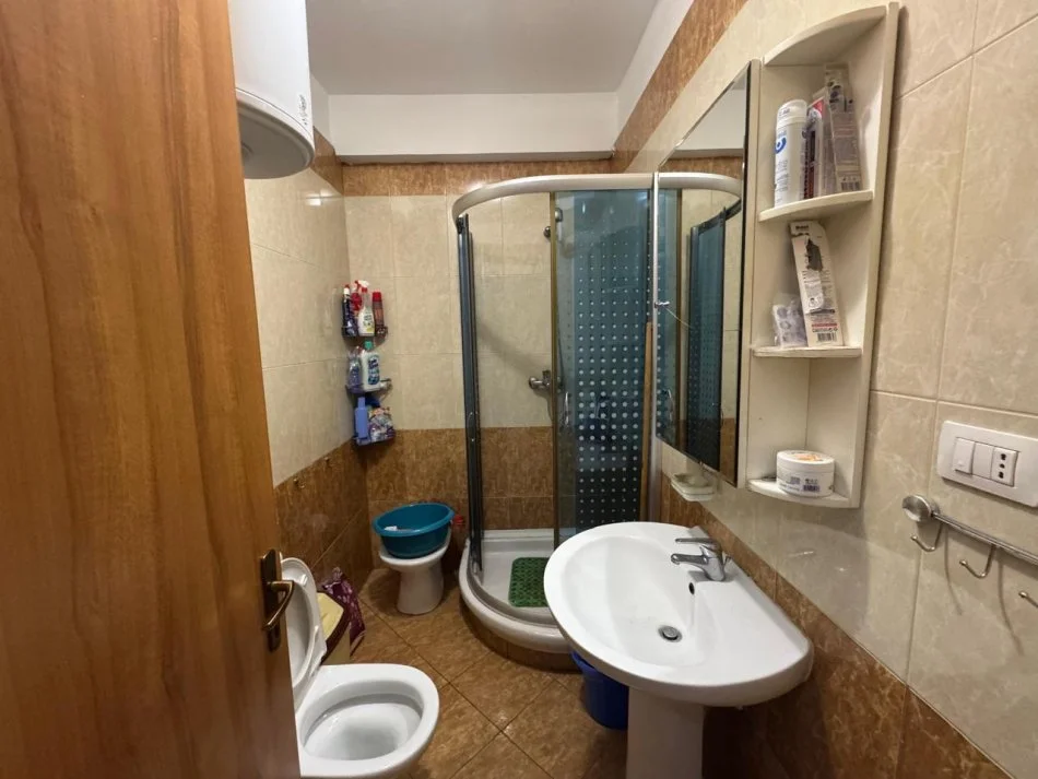 Tirane, shitet apartament 1+1+Ballkon Kati 3, 60 m² 128.000 €