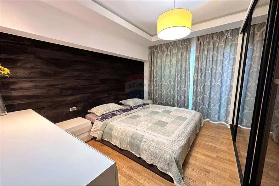 Apartament 2+1 per qira-Stadiumi Air Albania