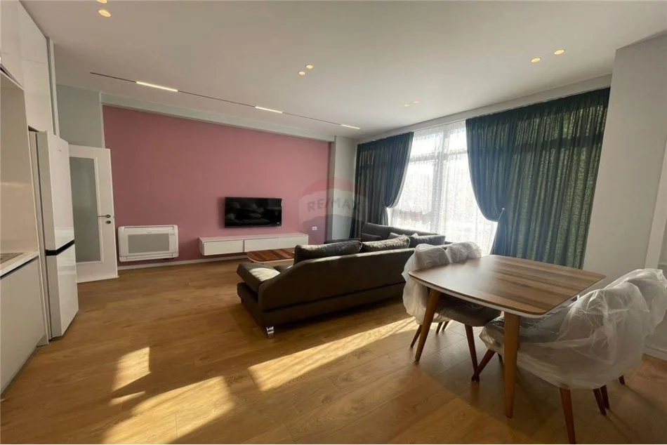 Apartament 2+1, Kompleksi Star, rruga Babe Rezha