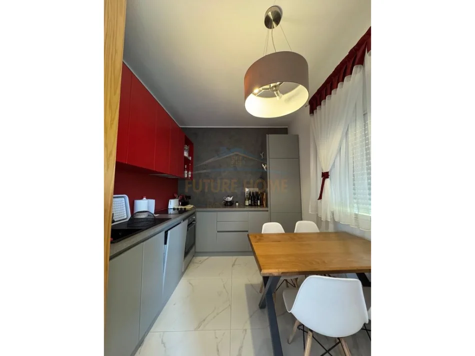 Durres, shitet apartament 2+1+Ballkon Kati 0, 89 m² 249.000 € (Perla Lalz,Gjiri Lazit 2+1)