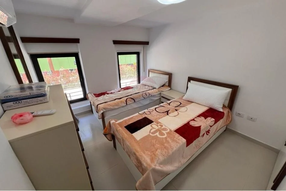 Tirane, jepet me qera apartament duplex Dublex Kati 1, 137 m² 1.000 € (Kodra e Diellit)