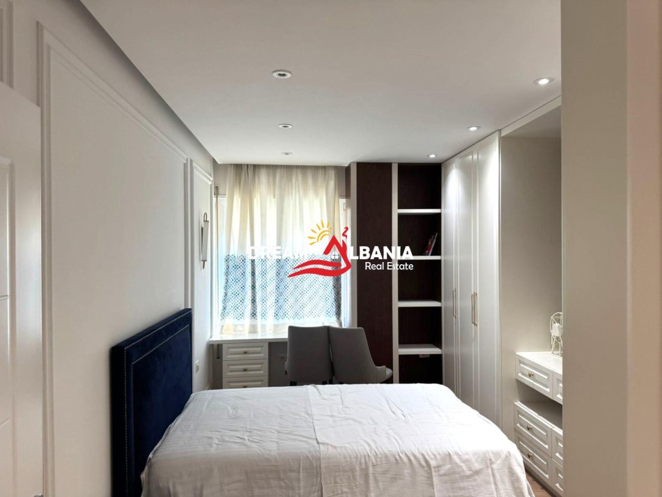 Tirane, jepet me qera apartament 2+1 , 100 m² 1.000 € (5 maj)