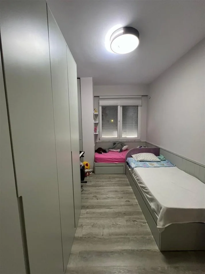 Tirane, shitet apartament 2+1+Aneks+Ballkon Kati 1, 126 m² 290.000 € (Hamdi Sina)
