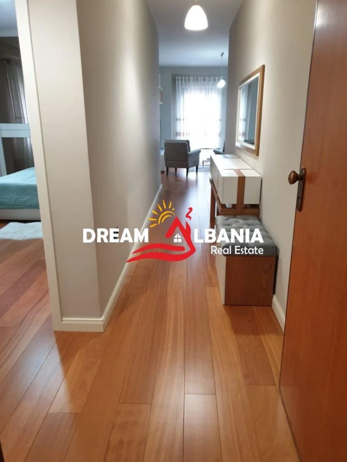 Tirane, shitet apartament 3+1 Kati 2, 121 m² 350.000 € (te Liqeni i Thate rruga Peti)