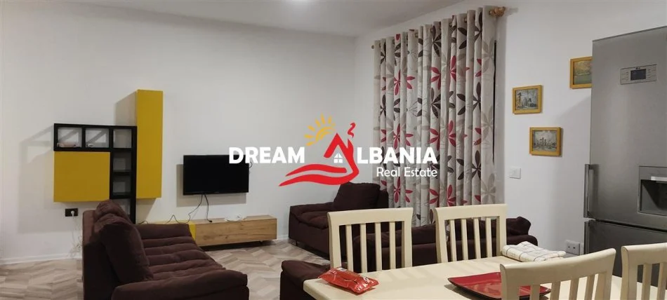 Tirane, jepet me qera apartament 2+1+Ballkon Kati 5, 115 m² 480 € (Ne Rrugen 5 Maji - ID 42215277)