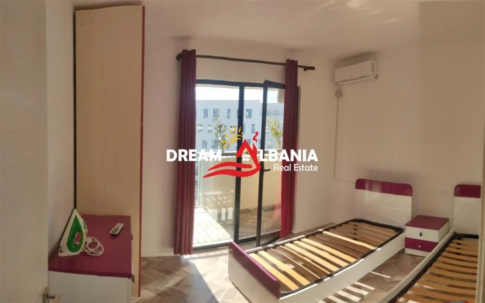 Tirane, jepet me qera apartament 2+1+Ballkon Kati 5, 115 m² 480 € (Ne Rrugen 5 Maji - ID 42215277)