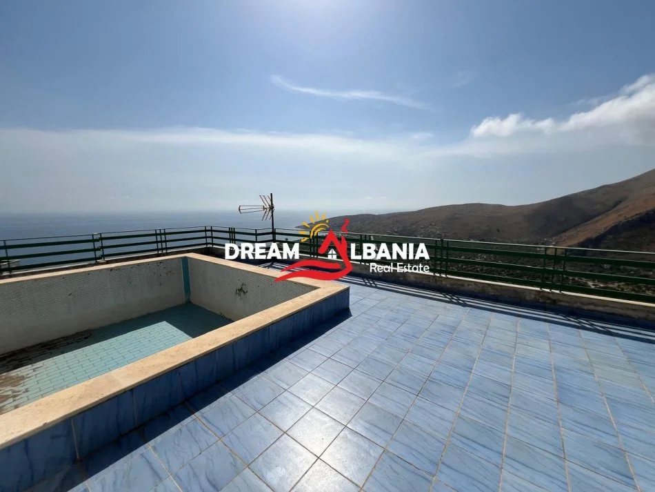 Dhermi - Palase, shitet Vile 5+1+Aneks Kati 1, 750 m² 1.470.000 € (Qeparo)