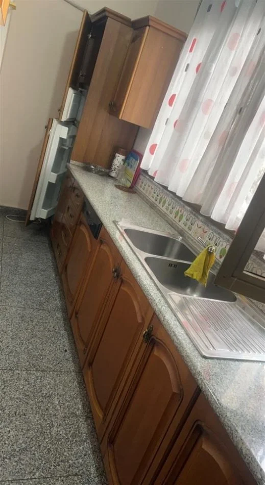 Tirane, jepet me qera apartament 2+1+Ballkon Kati 2, 90 m² 600 € (21 Dhjetori)