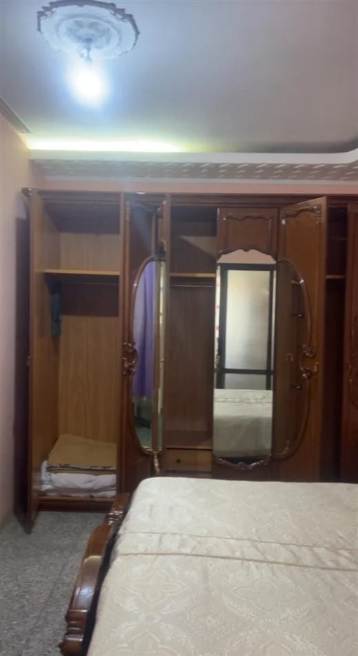 Tirane, jepet me qera apartament 2+1+Ballkon Kati 2, 90 m² 600 € (21 Dhjetori)