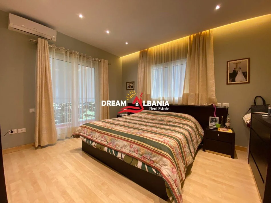 Tirane, jepet me qera Vile 3 Katshe , 606 m² 2.500 € (ne Rrugen e Elbasanit te Vilat Amerikane)