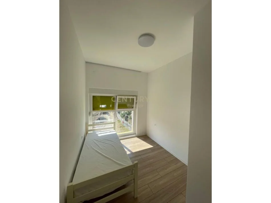 Tirane, jepet me qera apartament 2+1 Kati 2, 85 m² 400 € (Kompleksi Mangalem, Ali Demi)