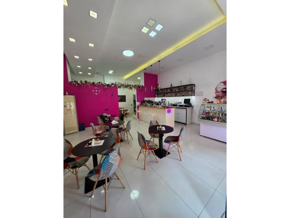 Tirane, Shitet Biznesi-Bar Lokal Yogurteri, Kati 0, 71 m² 29.000 € (TEFTA TASHKO KOCO , PAZARI I RI)