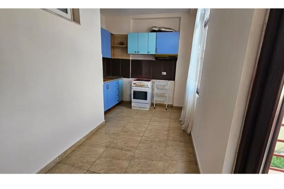 jepet me qera , 91 m² 500 € (Apartament per qira te Komuna Parisit)