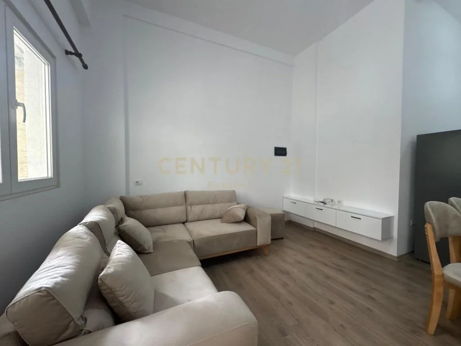 Tirane, shitet apartament 2+1 , 70 m² 85.000 € (Fresku)