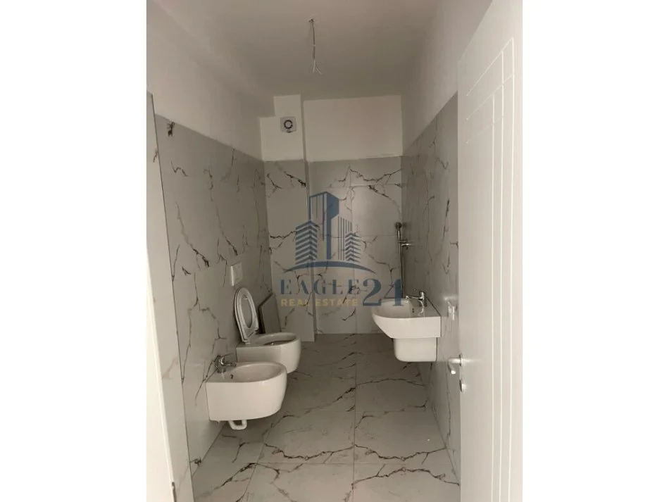 Tirane, shitet apartament 2+1 , 115 m² 161.560 € (ASTIR)