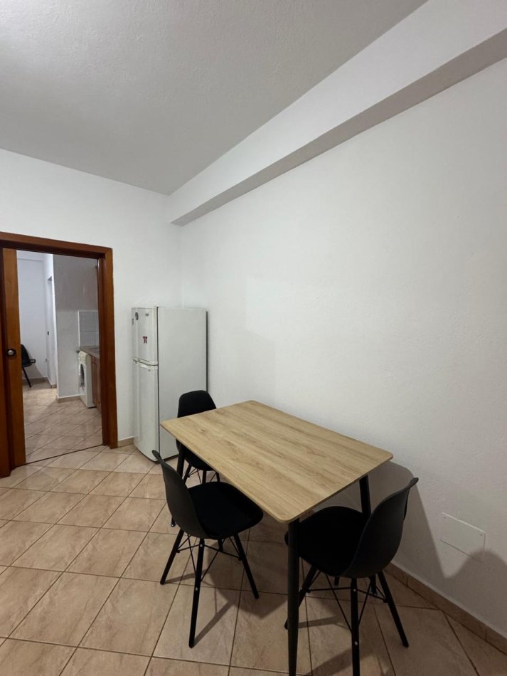 Durres, jepet me qera apartament 1+1+Ballkon Kati 2, 60 m² 23000 leke  (Afer Market Rames)
