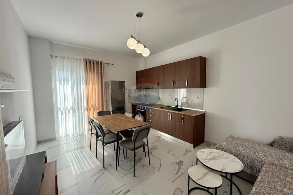 Tirane, jepet me qera apartament 2+1 Kati 2, 80 m² 500 € (Mullet)