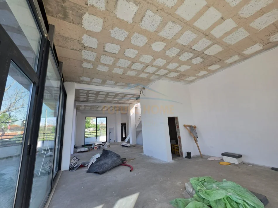 Tirane, Shitet Godine Biznesi , 500 m² 1.200.000 € (Prane TEG)