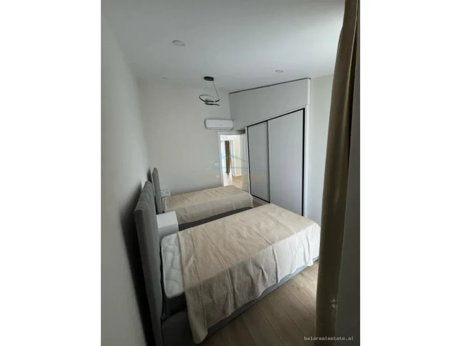 Tirane, jepet me qera Vile 2 Katshe , 200 m² 1.500 € (TEG)