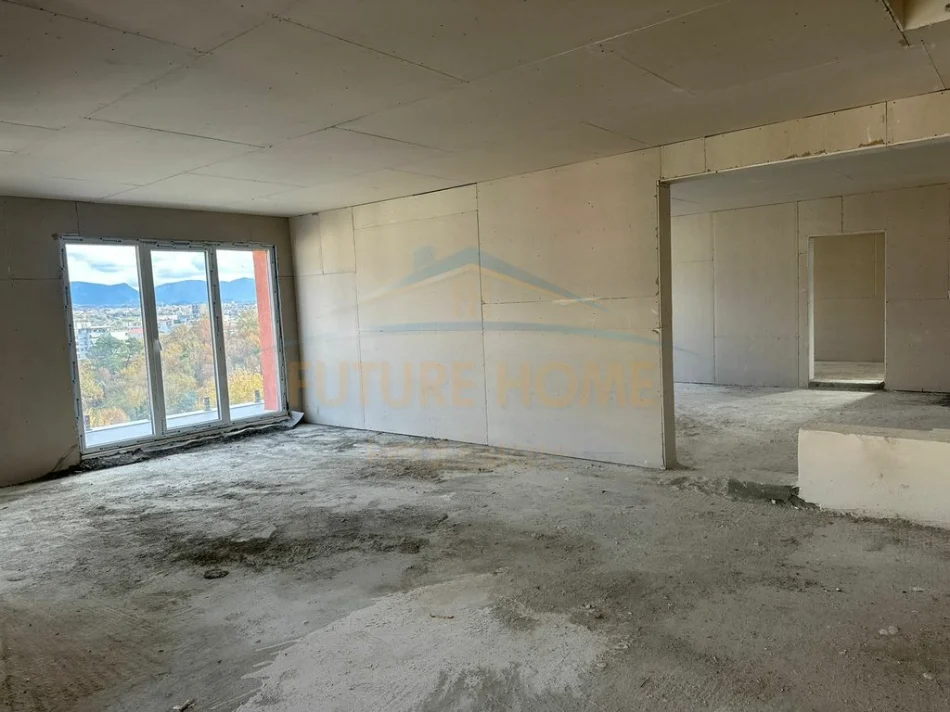 Tirane, jepet me qera Vile 5-Kateshe , 7.000 € (KODRA E DIELLIT 2)