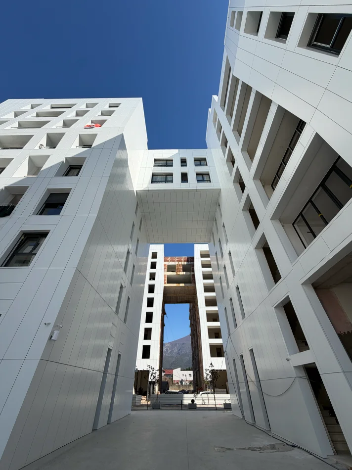 Tirane, shitet apartament 2+1 , 105 m² (Porcelan)