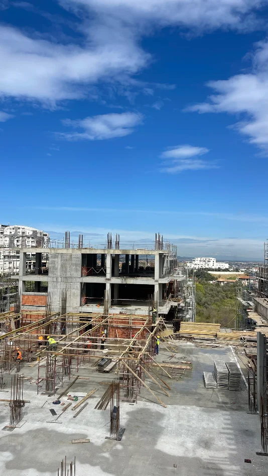 Tirane, shitet apartament 1+1+Ballkon Kati 4, 72 m² 122.400 € (Rezidenca Kodra e Diellit)