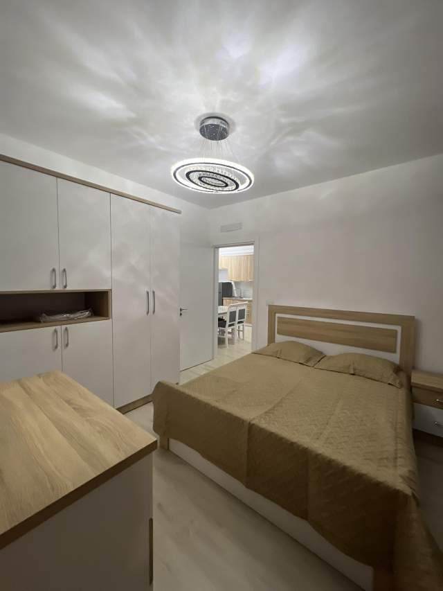 Tirane, shitet apartament 1+1 Kati 3, 53 m² 90.000 Euro (Unaza e Re)