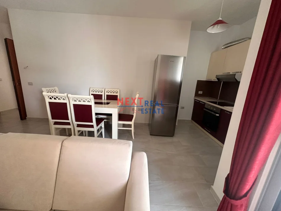 Vlore, shitet apartament 1+1+Ballkon Kati 4, 68 m² (RRADHIME)
