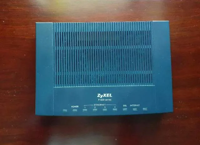 Tirane, shes pajisje Modem ZyXEL 2.500 Leke