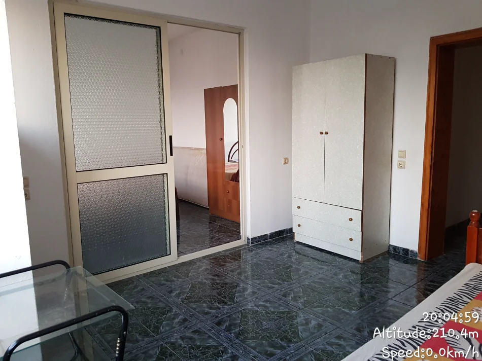 Tirane, jepet me qera nga Pronari, pa-komision shtepi 2+1 Kati 2, 70 m² 450 € (Rruga Kristaq Capo)