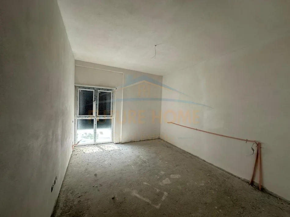Tirane, shitet apartament 2+1+2 Kati 1, 124 m² 211.100 € (PORTA TIRANA E RE , Sauk)