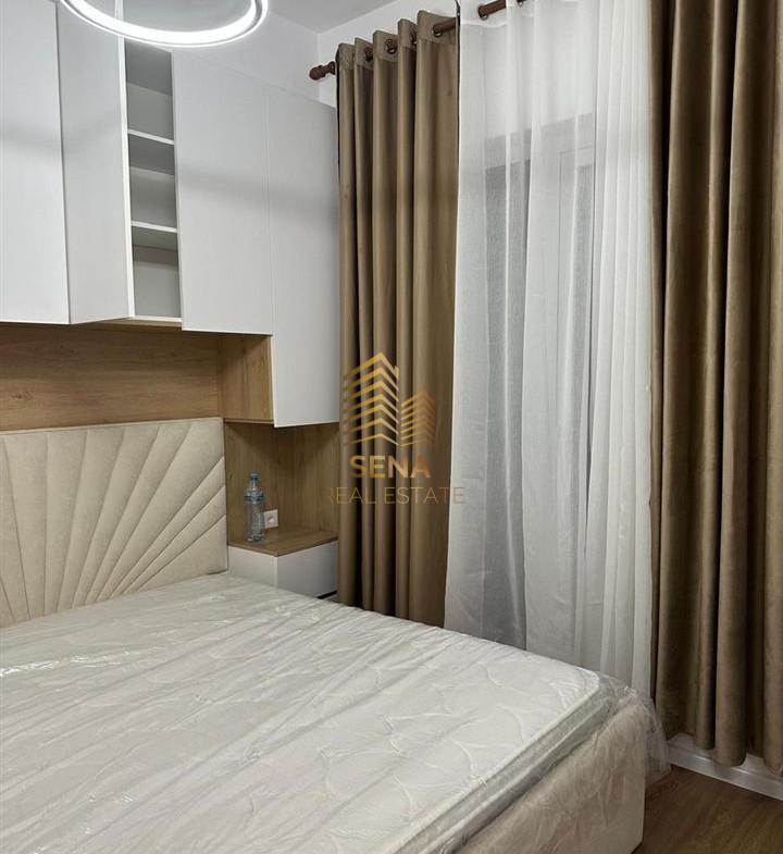 Tirane, jepet me qera apartament 1+1+Ballkon Kati 3, 50 m² 420 € (Residenca Kadiu)