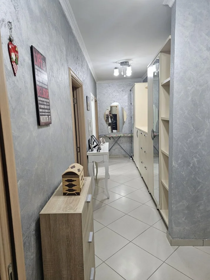 Shitet Apartament 2+1 ne Astir